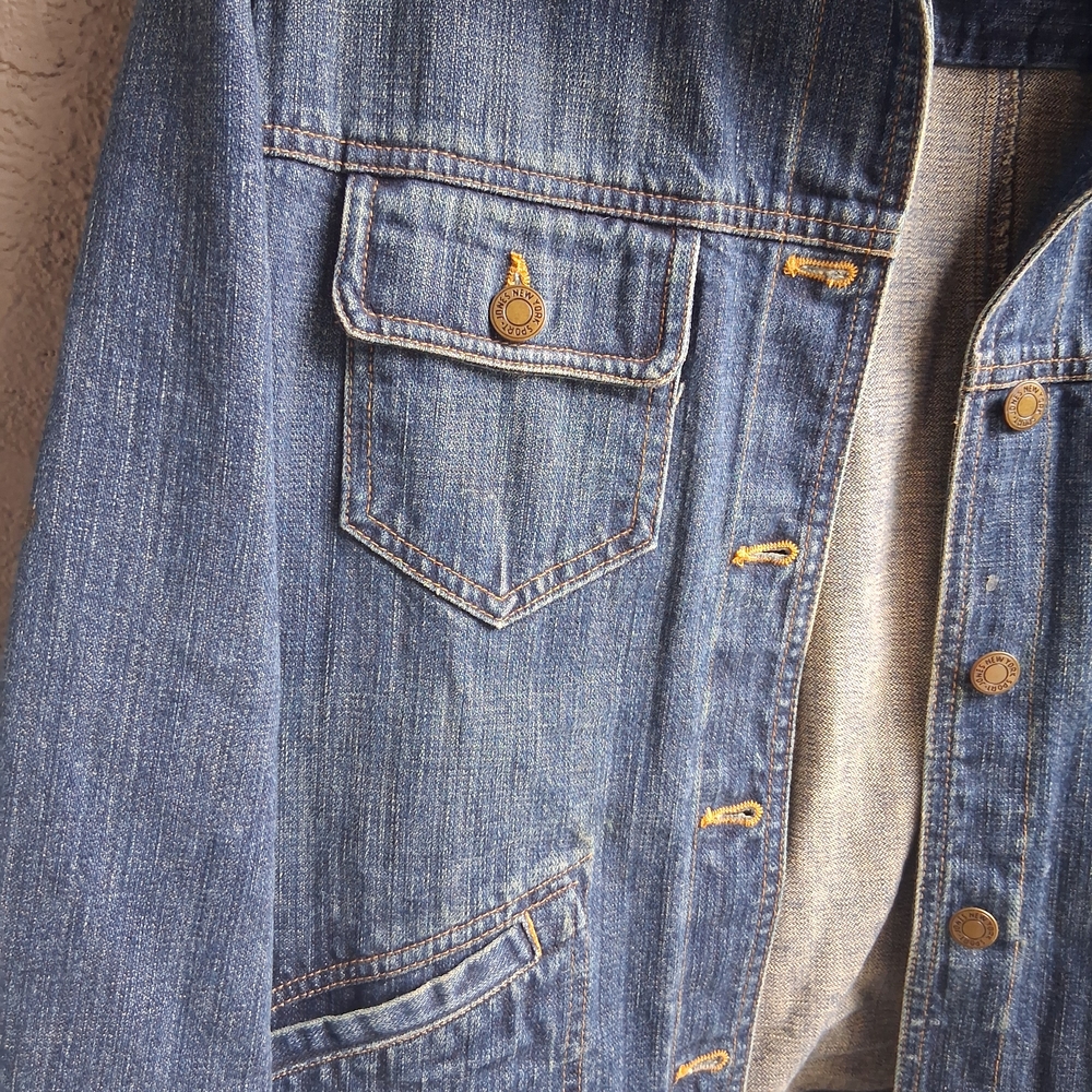 Classic Blue Denim Jacket - Picture 4 of 7